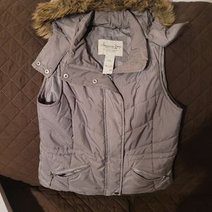 Like new American Rag vest with removable hood